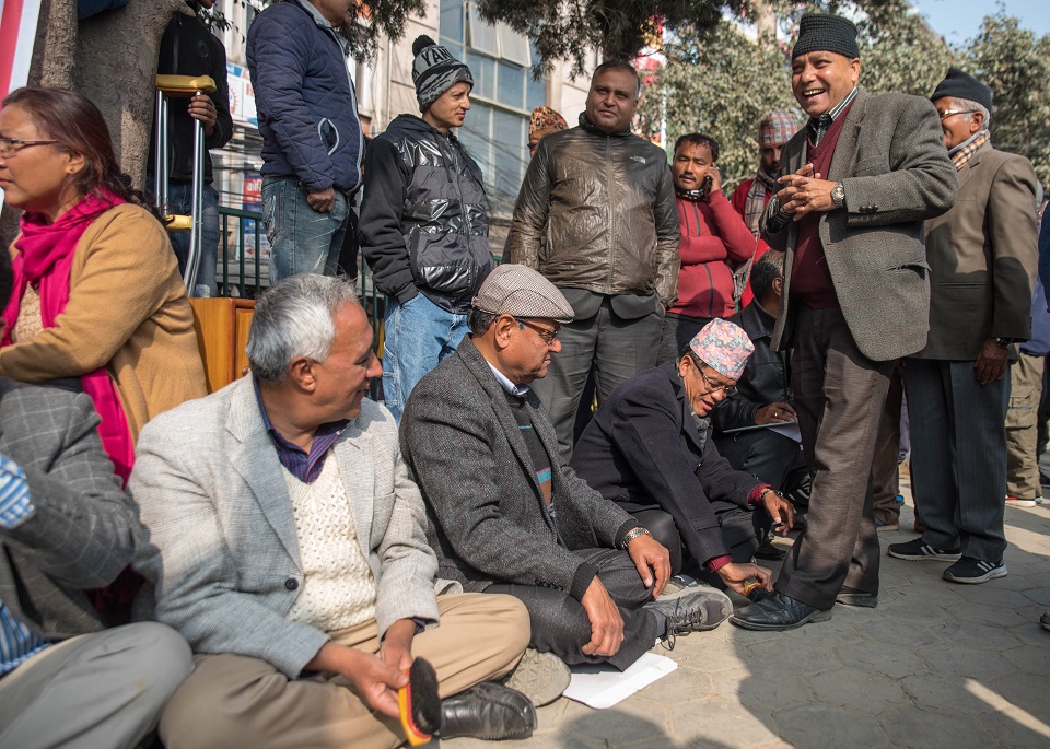 Congress neta shoes (1)