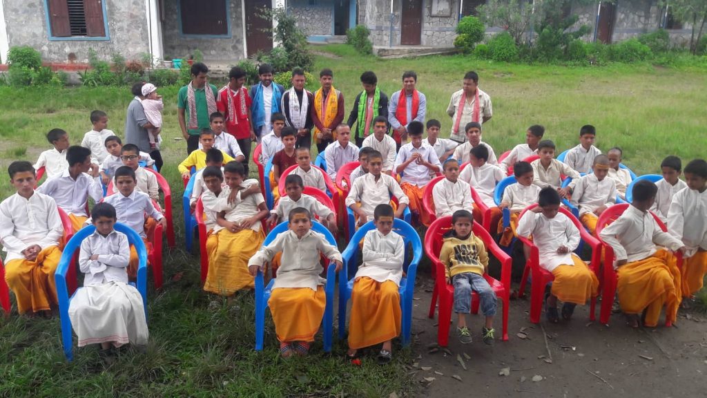 38516076_830661120471251_6853596760107909120_n