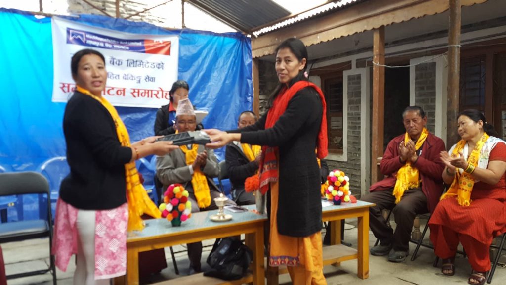 38714561_2196658087230222_5634881510487097344_n