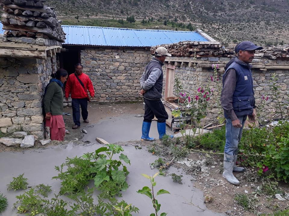 38926567_256889151592042_2521629424659464192_n