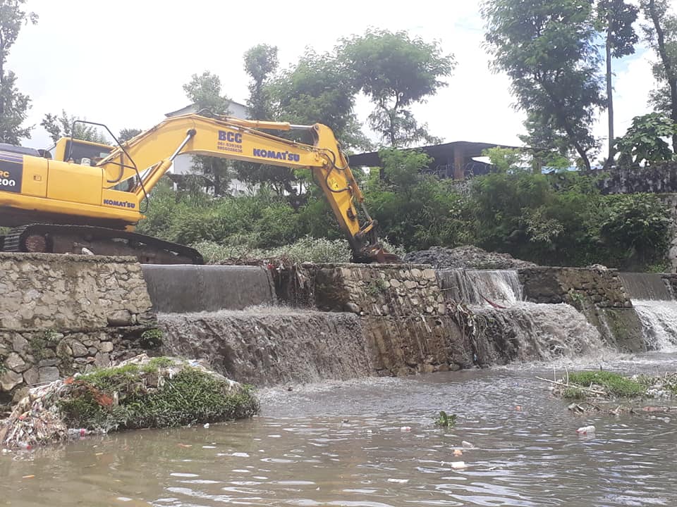 39176348_1028323794008009_1425864872381382656_n