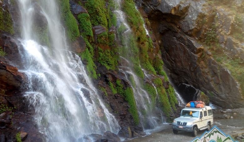 Kathmandu-to-Chame-jeep