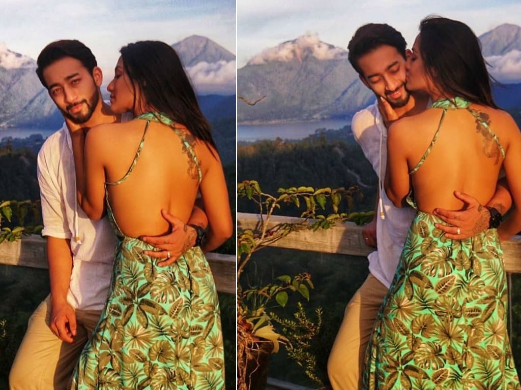 Priyanka_and_Ayushman2744