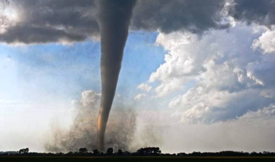 tornado_