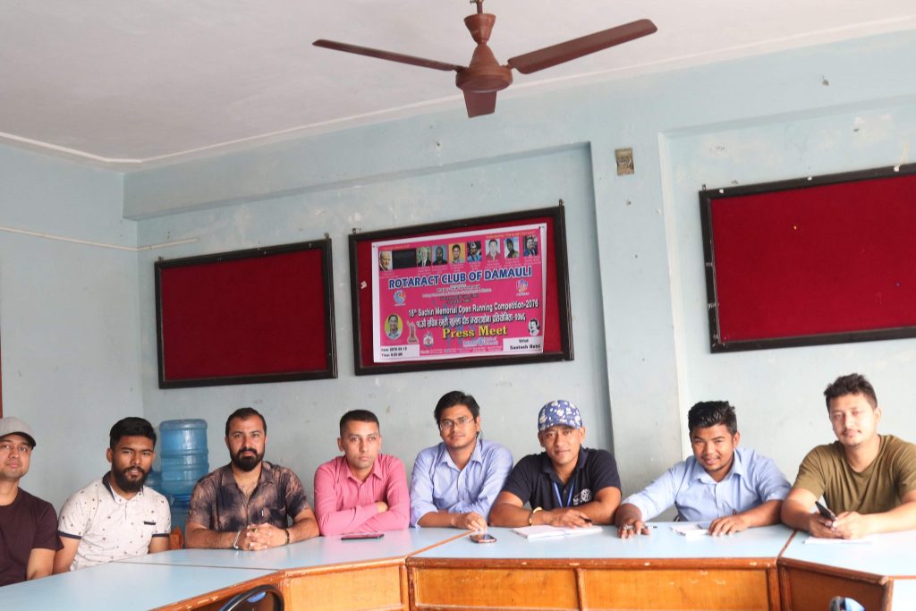 received_294639758107260