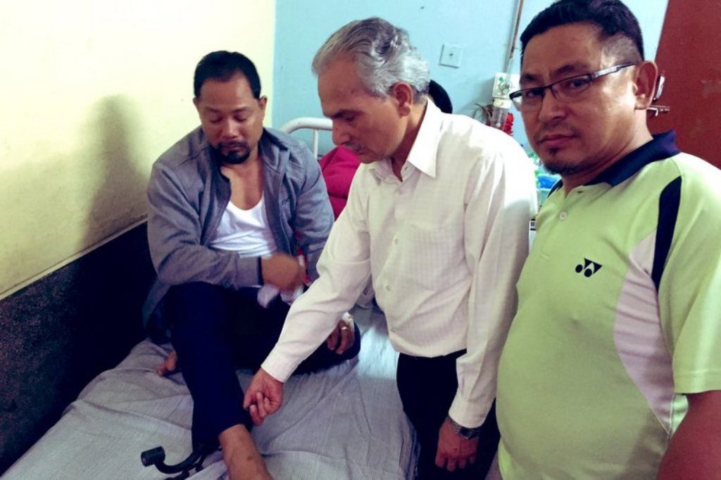 baburam-bhattarai-resham-chaudhary-001_A61bkmqYxD