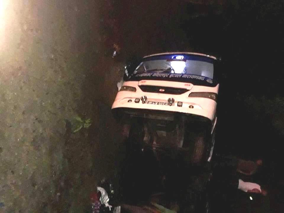 bus_accident_FP2dvjaBVU