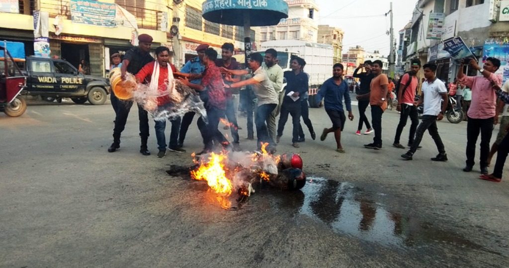 lal_babu_pandit_puta_dahan