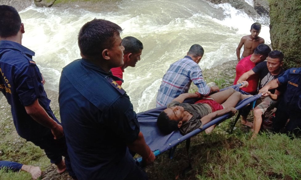 resque pic for press