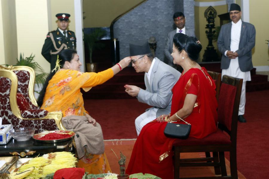 Dashain-tika-3-900×600