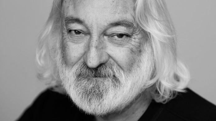 _111489853_hi060878317