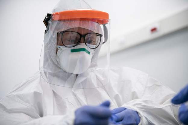 corona_america_KbGa8A0EAO