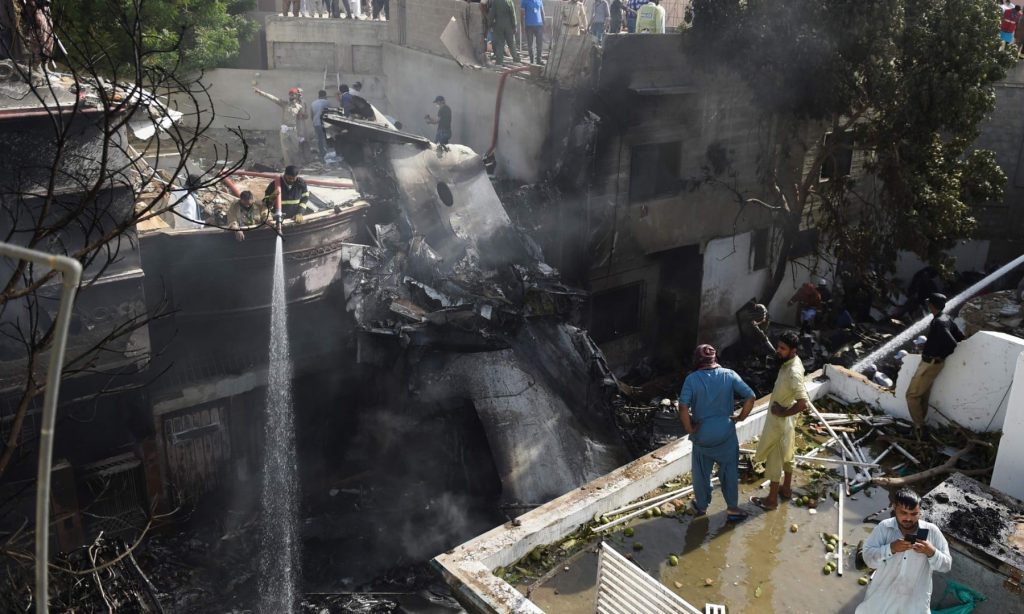 Patistan Paln Crash Karachi
