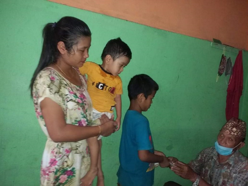 Pitambar Thapa Help Subash Stha Family