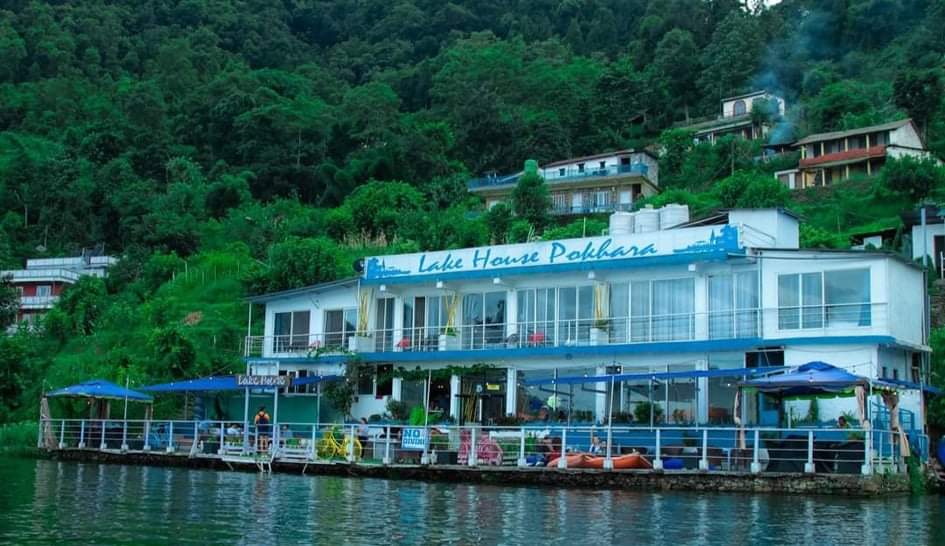 received_384692492902639