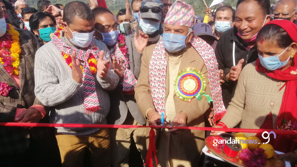 128997419_15891868592