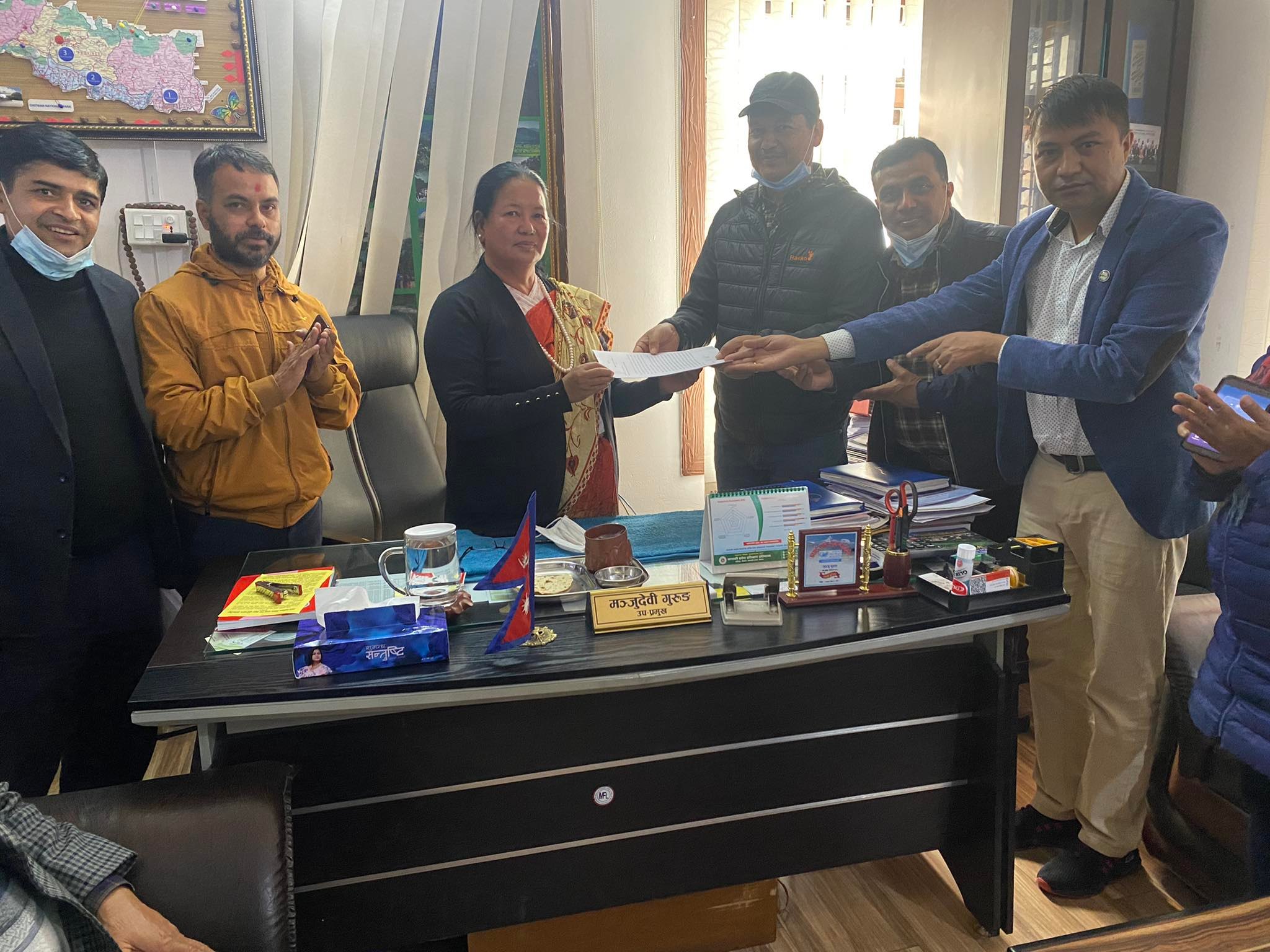 Mahanagr Ka ba Mayor Gaypanpatra pic 01