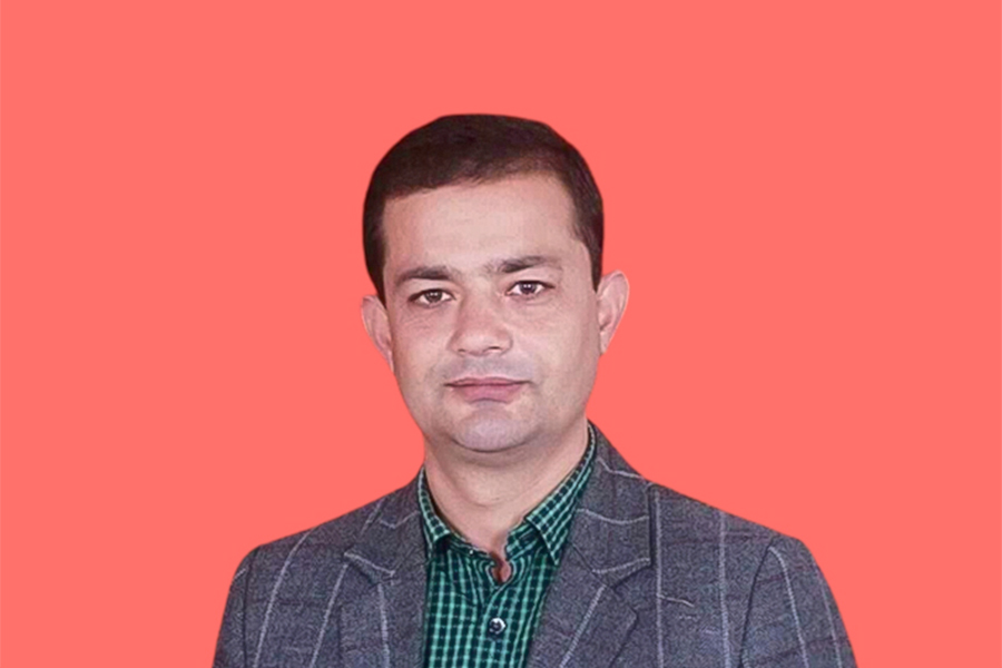 padam giri-parbat-uml