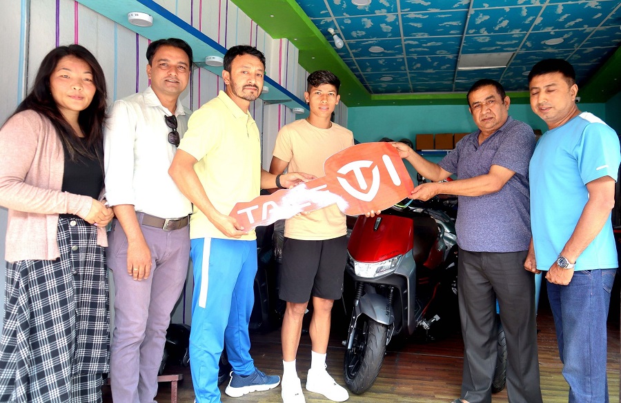 348384504_208593645452617_7876106257137302535_n