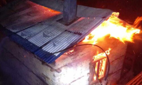 aago_B1XkOm60J4_lX6cFplFS9