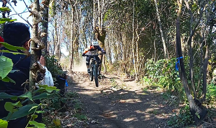 mountain bike race2