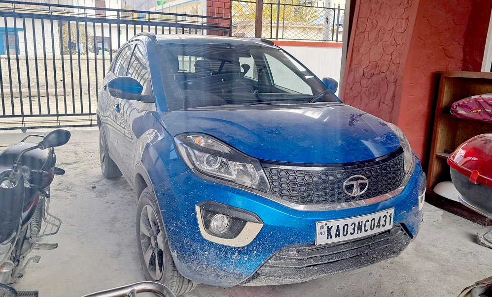 indian car at mustang