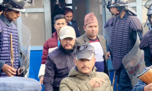 Mahendra Gurung upasthit