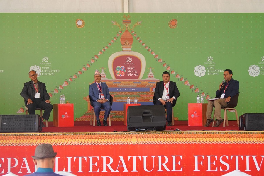 अर्थतन्त्र तंग्रिन्छ कि लड्छ (1)