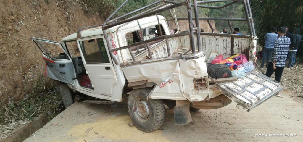 जीप दुर्घटना फोटो (2)