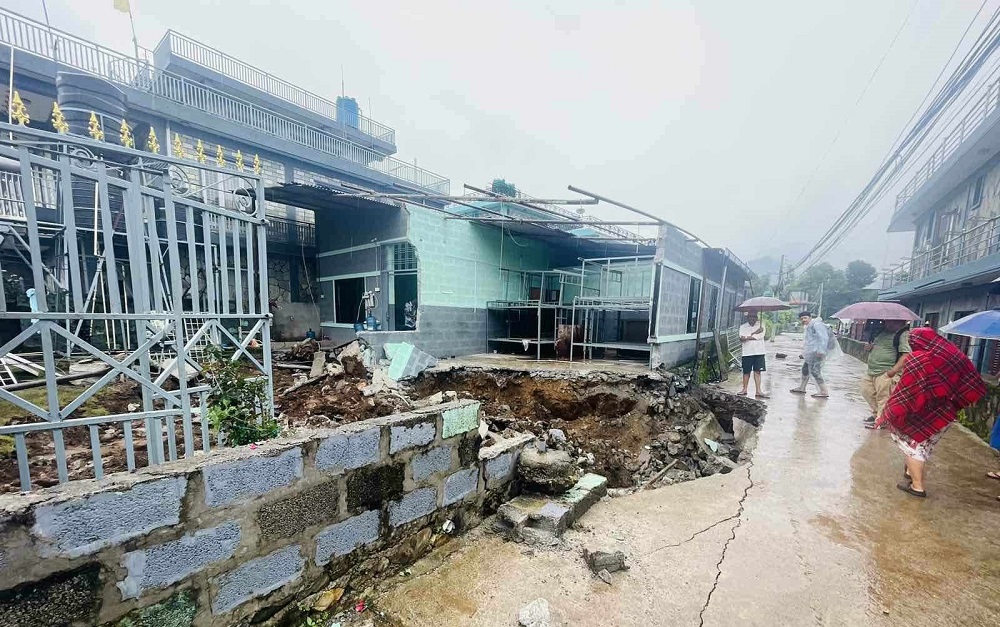 poly-technical-land-slide