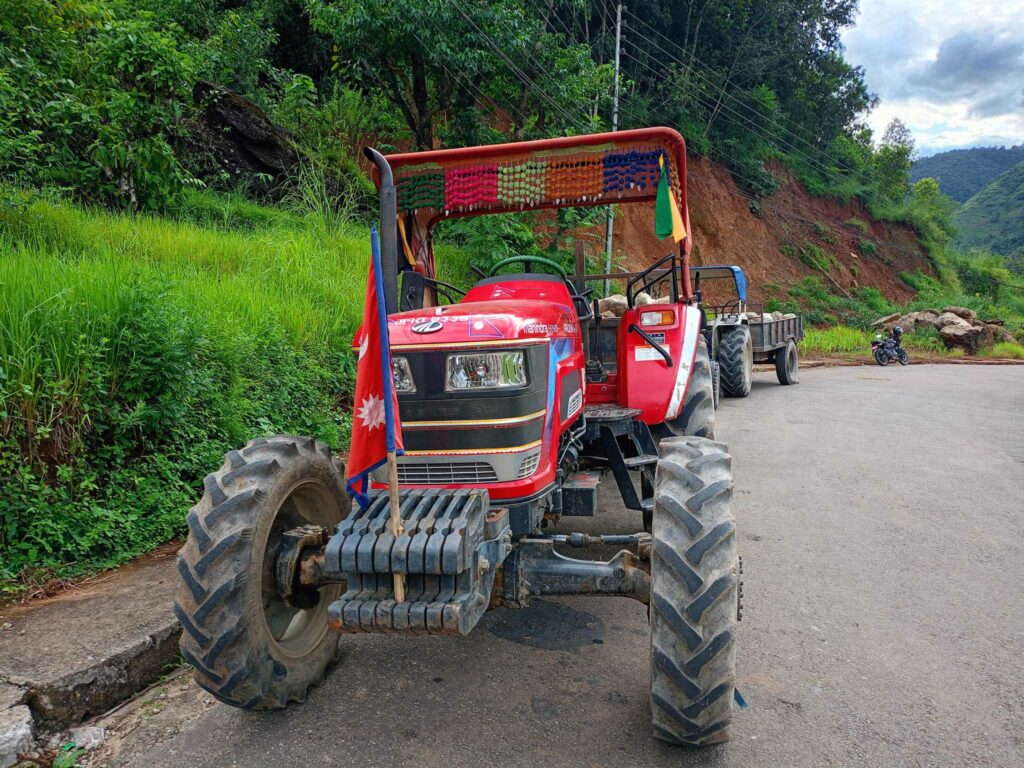 Tractor_niyantran