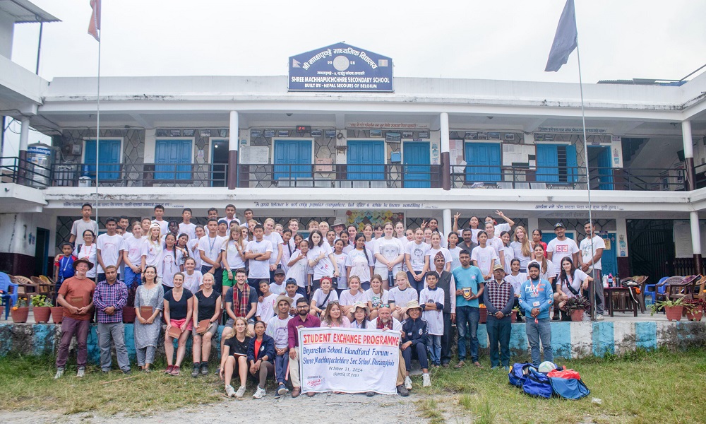 British-students-supported-Nepali-schools