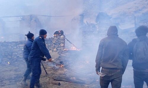 agolagi-niyantranma-lidai-_a4bZc137Tu