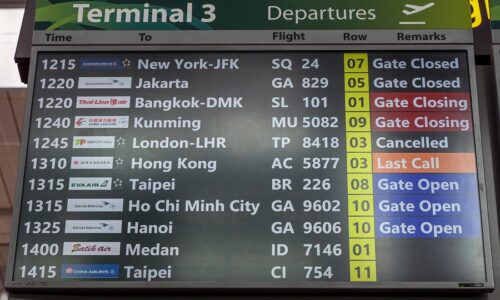 SINGAPORE-BRITAIN-HEATHROW-AIRPORT-AVIATION