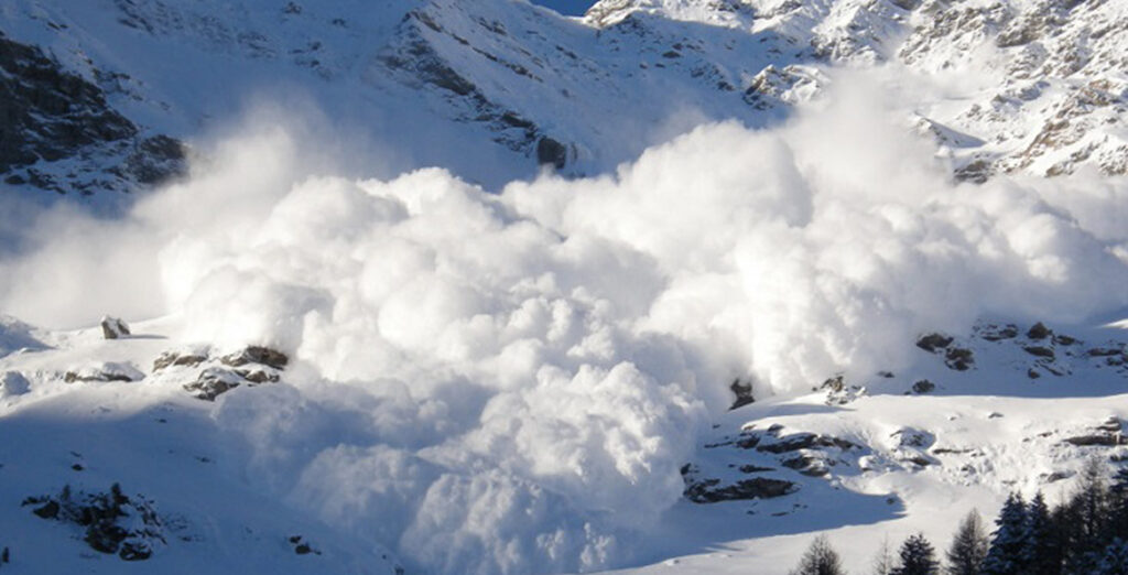 snow-fall-himpahiro-annapurna