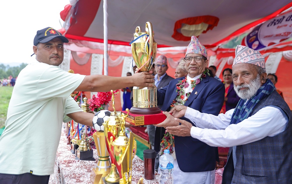 pp pramukh machhapuchhre (1)