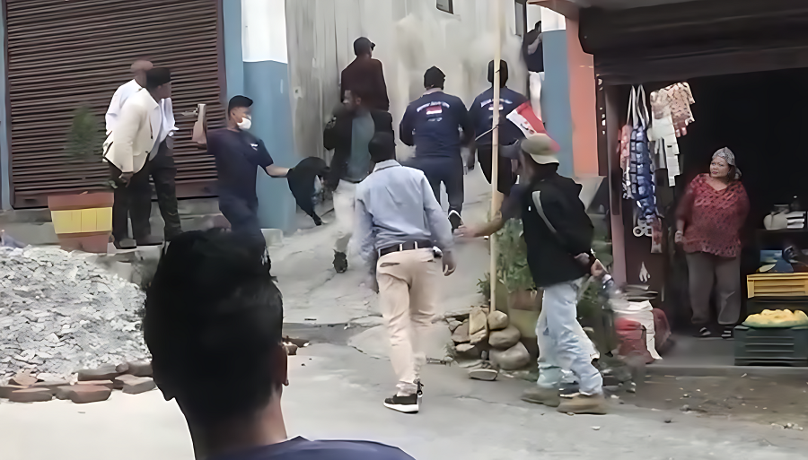 tarun dal-lamjung-khukuri