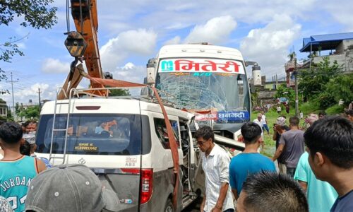 BUs-micro-bus-accident-chitwan