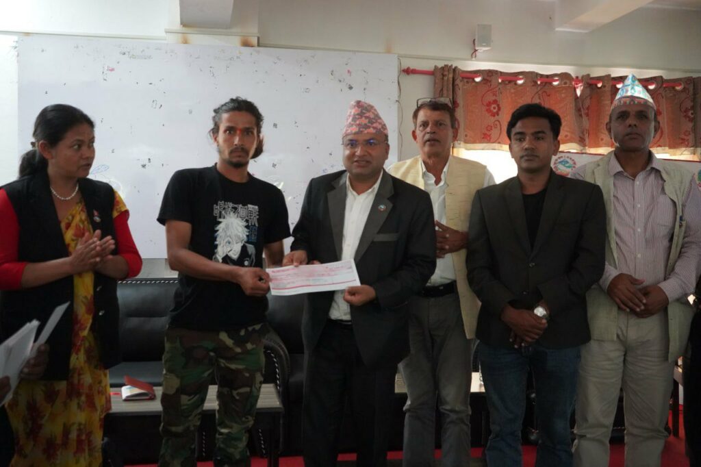 goru palak kisanlai anudan_fedikhola