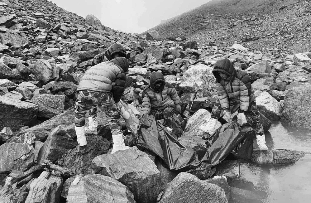 555724321_24978439295115236_6214678944175268896_n