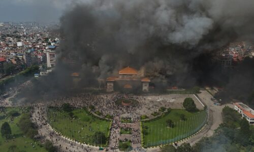 Samsad-Bhawan-aaglagi