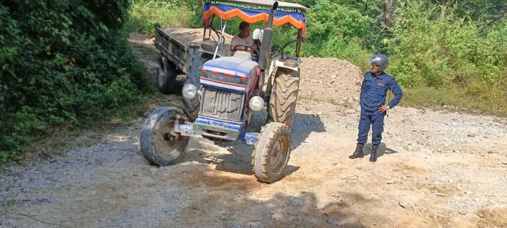 gahakhola-tractor-niyantran