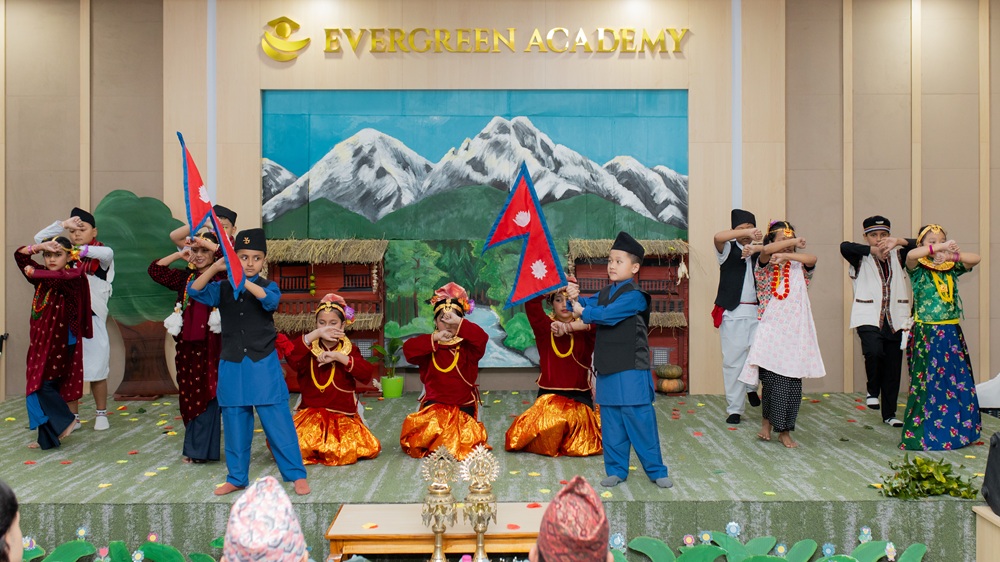 एभरग्रीन एकेडेमीका विद्यार्थीले प्रस्तुत गरे ‘कल्चरल शो’