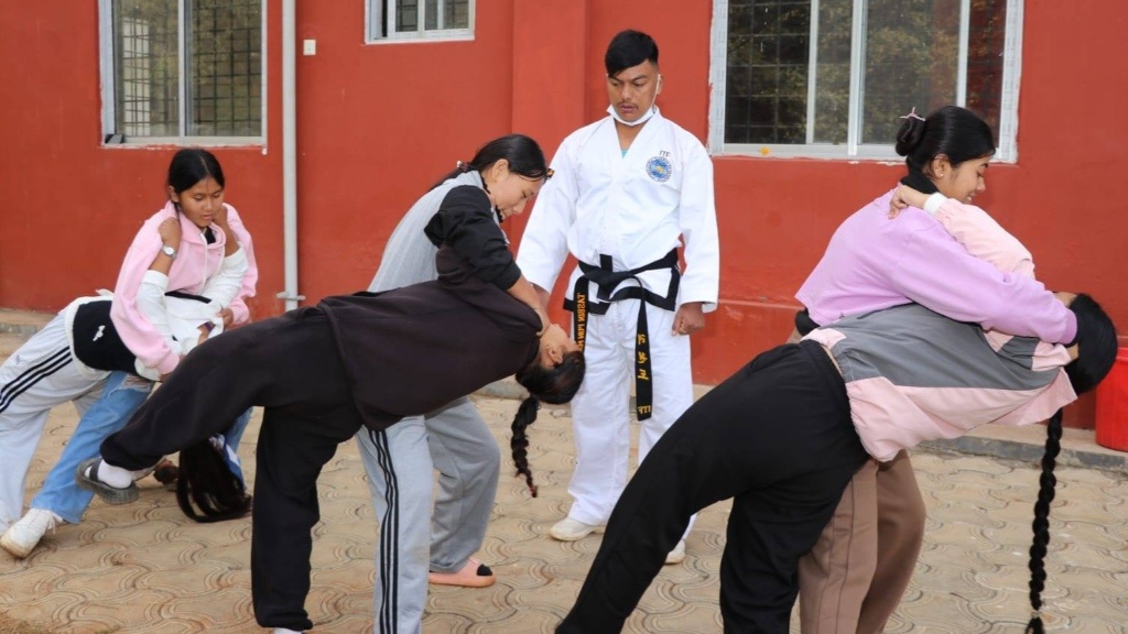 Kishorilai-self-defence-talim