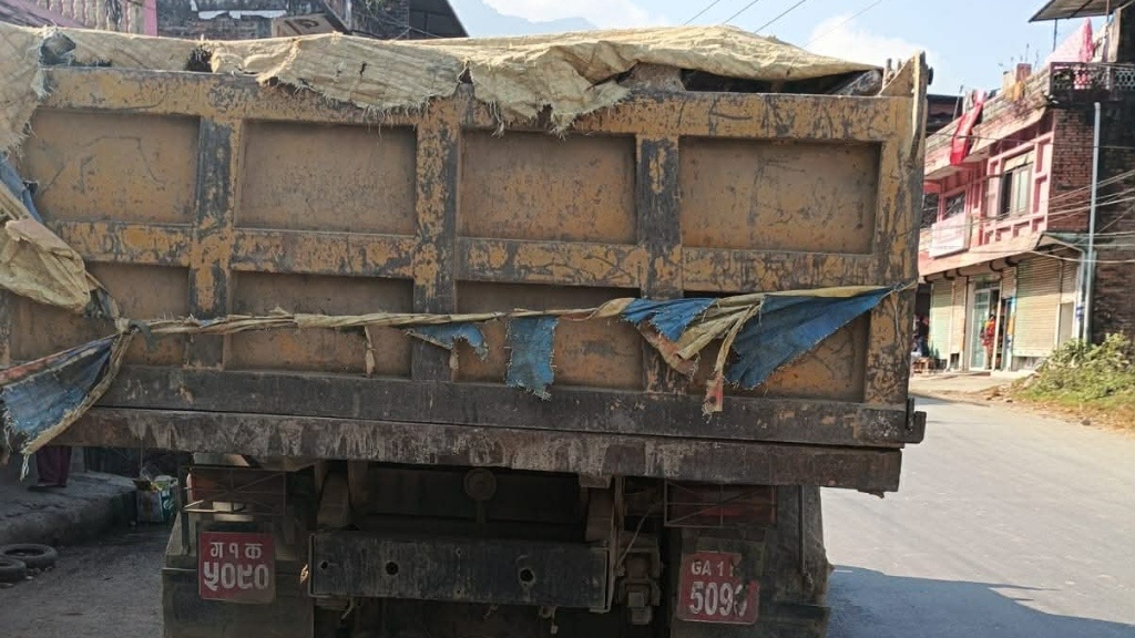 Waling-surkaudi-tipper-niyantran