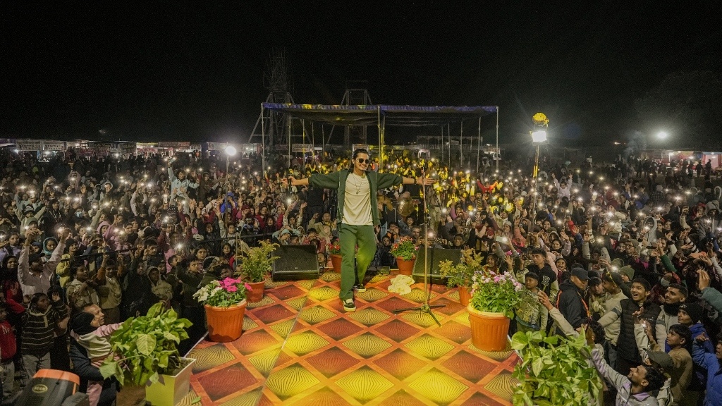 Arjun-Sapkota’s-charming-performance-in-the-song-Jhaliko