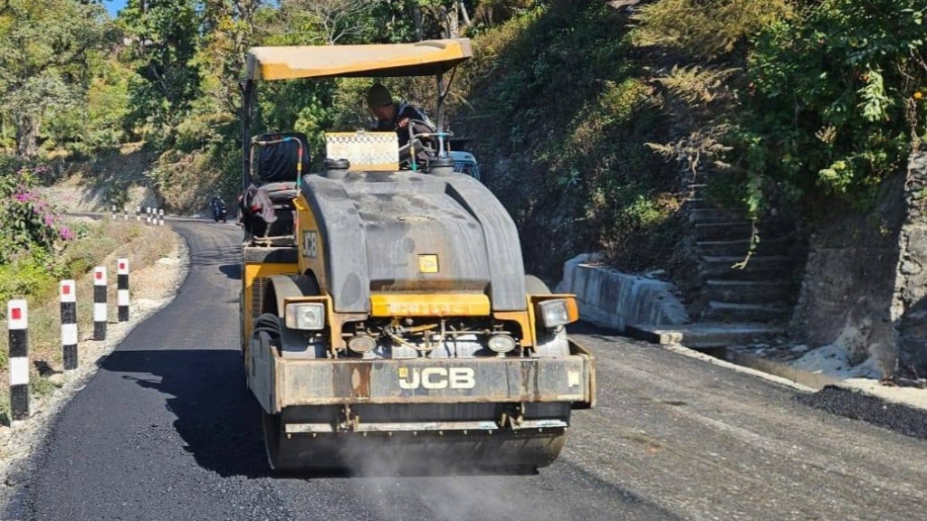 Ghumti-Chisapani-road-to-be-blacktopped