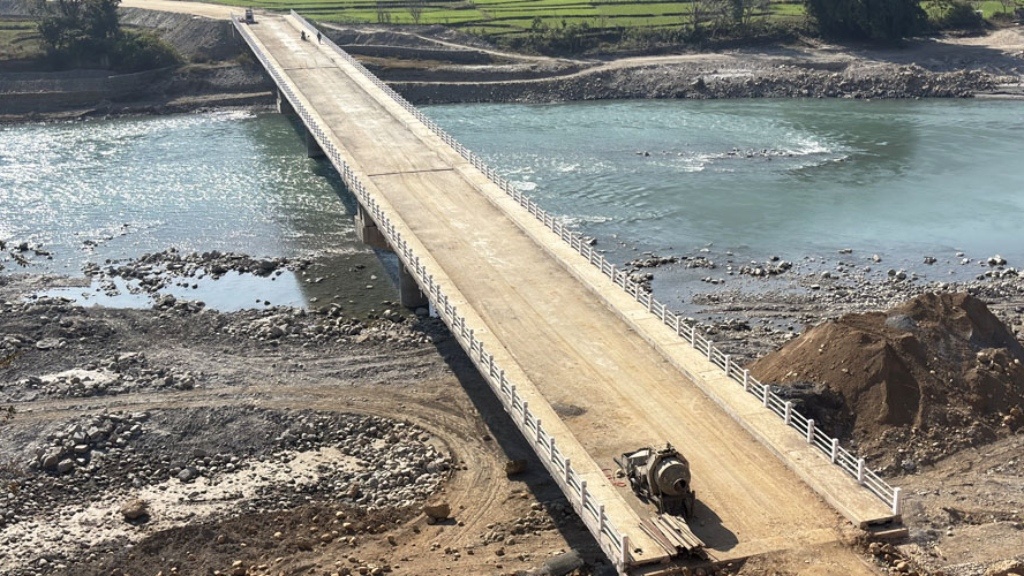 Hosti-Bridge-built-on-time-on-Kaligandaki-river