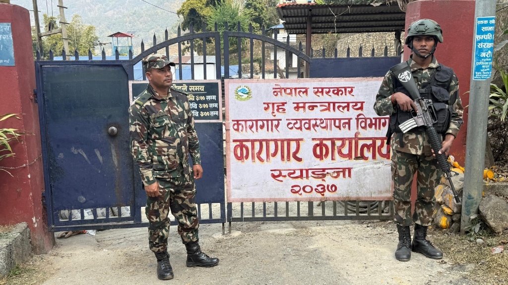 Nepali-Army-security-at-Syangja-District-Prison