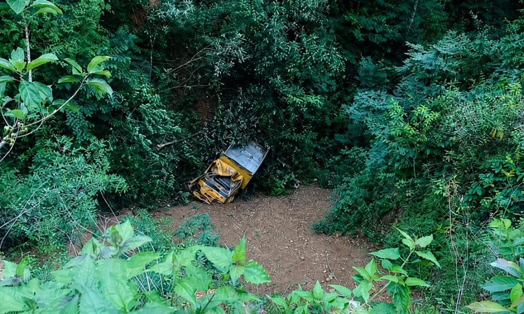 Tripper accident in Chapakot